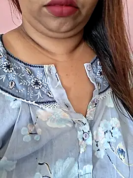 Ravina patil1 online show from April 22, 5:36 am