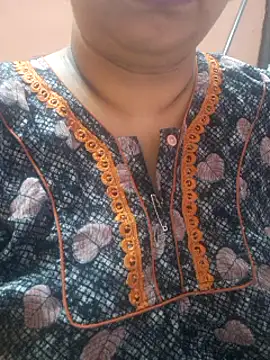 Snapshot of Ravina_patil1 chatting on March 6, 7:47 am Ravina patil1 online show from March 6, 7:47 am