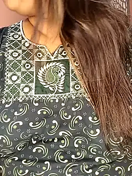 Snapshot of Ravina_patil1 chatting on October 14, 7:58 pm Ravina patil1 online show from October 14, 7:58 pm