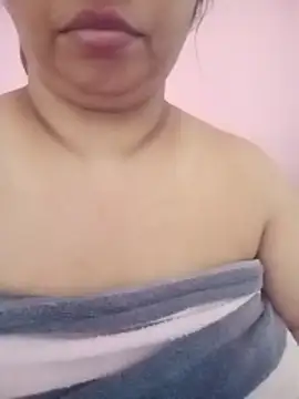 Ravina patil1 online show from April 10, 7:26 am