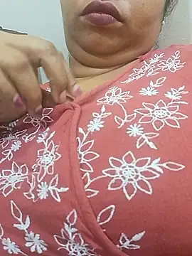 Snapshot of Ravina_patil1 chatting on November 9, 7:51 pm Ravina patil1 online show from November 9, 7:51 pm