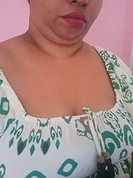 Ravina patil1 online show from April 11, 7:45 am