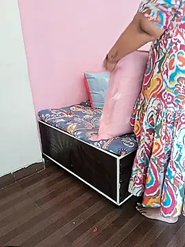 Snapshot of Ravina_patil1 chatting on June 15, 7:08 am Ravina patil1 online show from June 15, 7:08 am