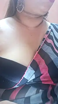 Snapshot of Ravina_patil1 chatting on March 22, 7:42 pm Ravina patil1 online show from March 22, 7:42 pm