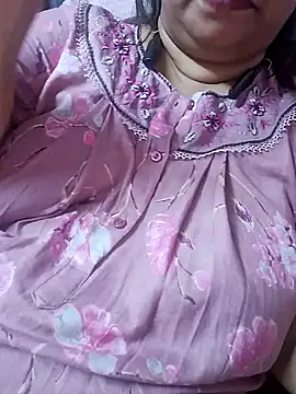 Snapshot of Ravina_patil1 chatting on September 10, 5:01 pm Ravina patil1 online show from September 10, 5:01 pm