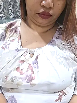 Ravina patil1 online show from April 13, 8:13 pm