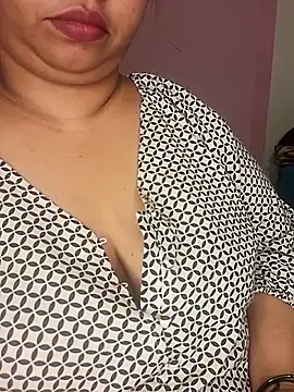 Ravina patil1 online show from March 23, 4:29 pm