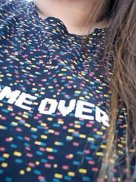 Snapshot of Ravina_patil1 chatting on December 1, 2:07 pm Ravina patil1 online show from December 1, 2:07 pm