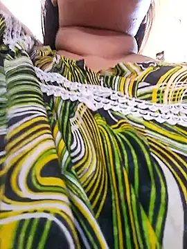 Snapshot of Ravina_patil1 chatting on June 6, 5:56 am Ravina patil1 online show from June 6, 5:56 am