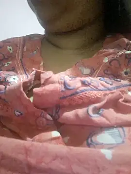 Snapshot of Ravina_patil1 chatting on June 17, 1:54 pm Ravina patil1 online show from June 17, 1:54 pm