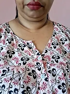 Ravina patil1 online show from April 18, 7:11 am