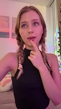 LunaRase online show from October 27, 11:00 am