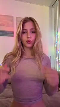 LunaRase online show from October 29, 9:30 am