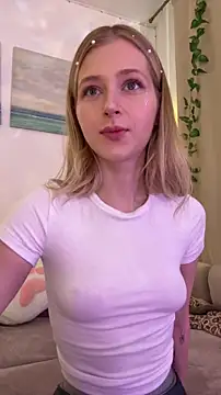 LunaRase online show from October 30, 10:35 am