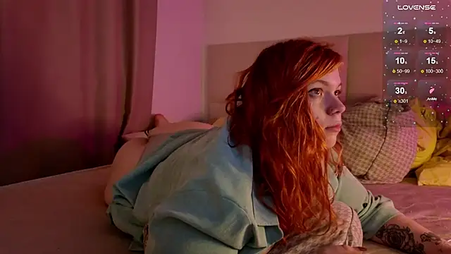 Tara Renn online show from September 9, 9:57 pm