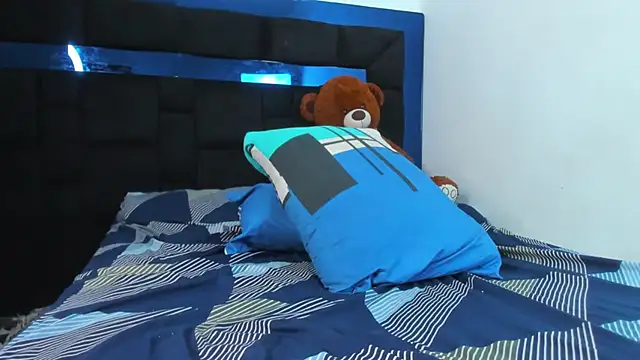 TysonWalkers online show from November 23, 1:59 am