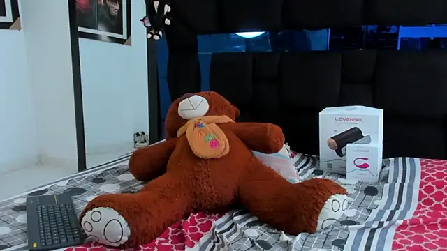 TysonWalkers online show from November 26, 1:44 pm