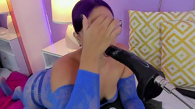 SophyRuiz  online show from February 12, 12:05 pm