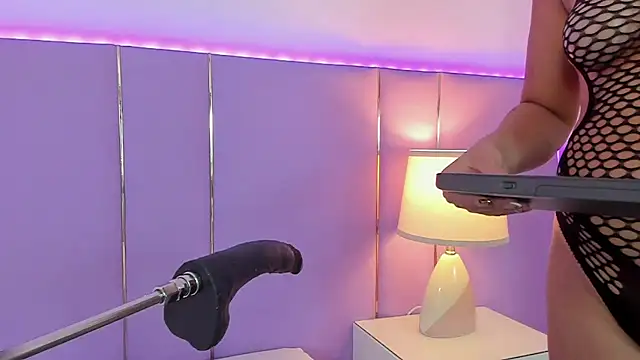 Snapshot of SophyRuiz_ chatting on November 11, 11:49 am SophyRuiz online show from November 11, 11:49 am