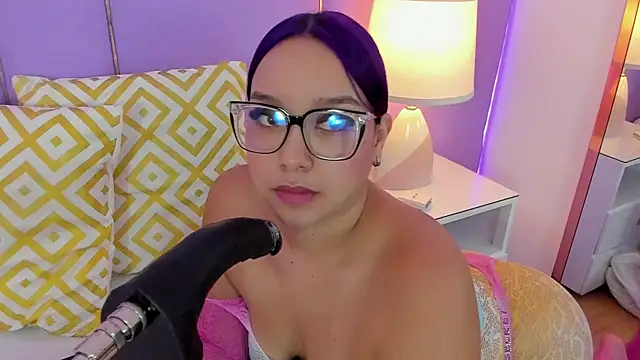 SophyRuiz  online show from February 28, 11:43 am