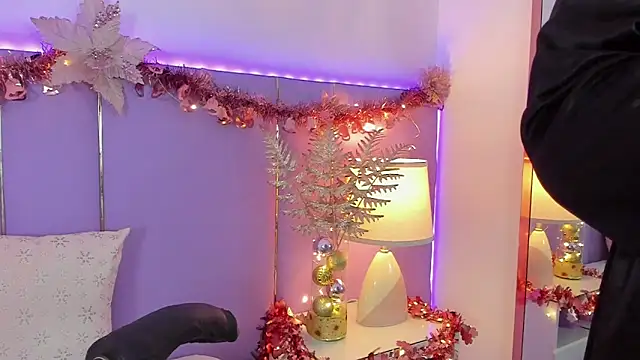 SophyRuiz  online show from December 20, 12:08 pm