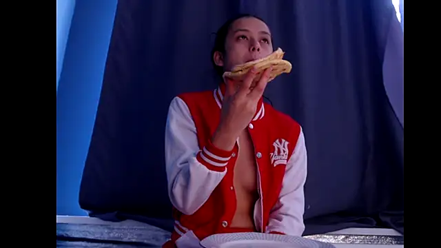 Snapshot of ValeryBaker_ chatting on September 22, 9:59 am ValeryBaker online show from September 22, 9:59 am