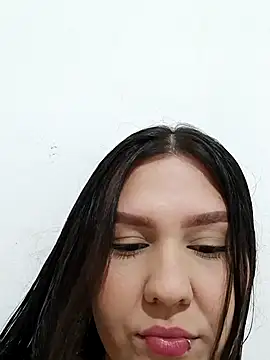 Snapshot of Ariakris chatting on November 15, 5:06 pm Ariakris online show from November 15, 5:06 pm