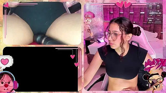 Snapshot of RossieGamer chatting on April 20, 2:51 pm RossieGamer online show from April 20, 2:51 pm