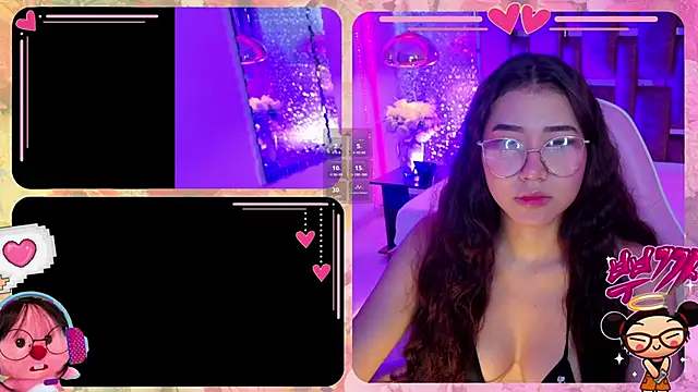 Snapshot of RossieGamer chatting on May 26, 3:21 pm RossieGamer online show from May 26, 3:21 pm