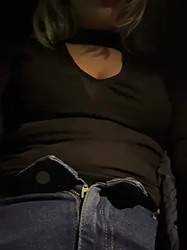 EmillyGreen1 online show from February 1, 5:58 pm