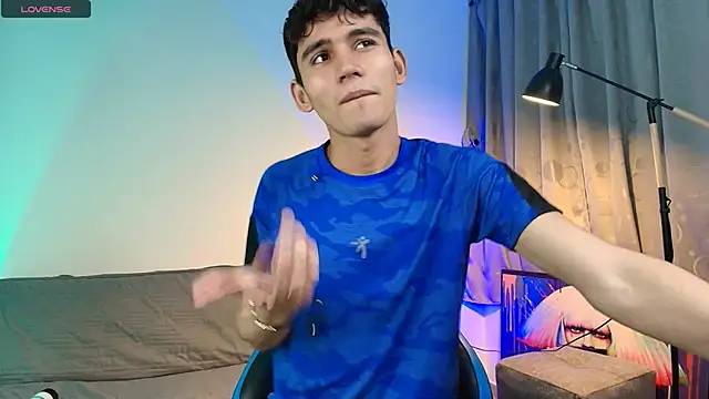 EstebanPerez  online show from March 18, 2:39 pm