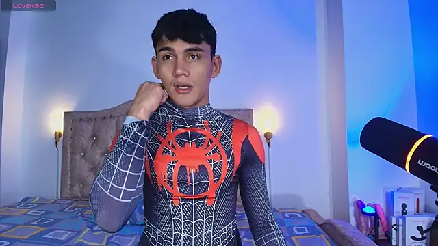 EstebanPerez  online show from September 19, 1:48 pm