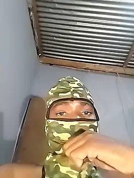 Maskman941 online show from November 4, 9:29 pm