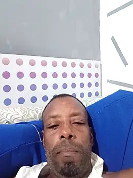 Rogtinho01 online show from May 6, 2:26 am