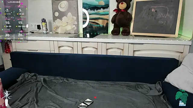 Mary Xextra online show from March 25, 9:19 am