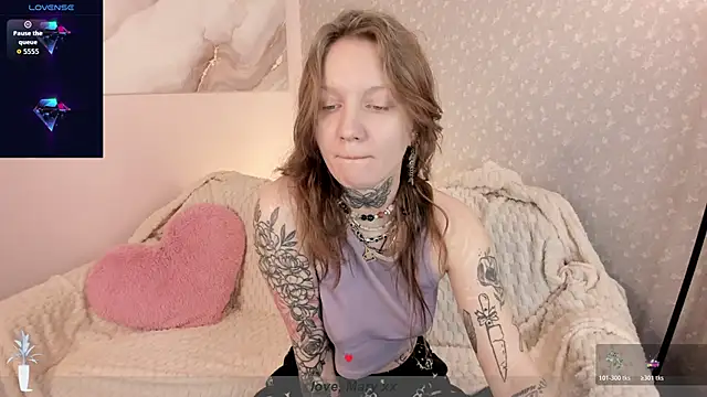 Mary Xextra online show from December 14, 1:01 am