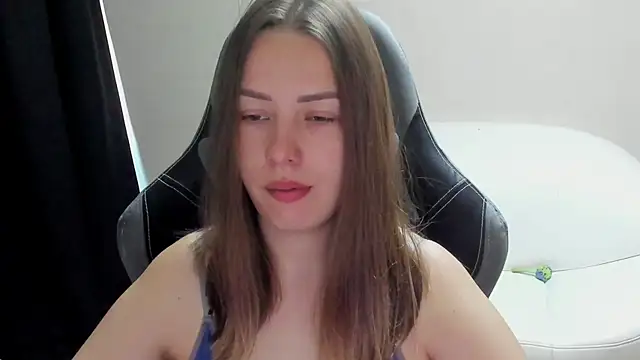 Snapshot of Mia_shy1 chatting on June 10, 5:08 am Mia shy1 online show from June 10, 5:08 am