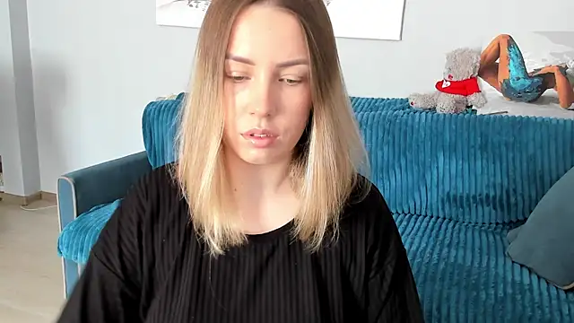 Snapshot of Mia_shy1 chatting on March 11, 7:14 am Mia shy1 online show from March 11, 7:14 am