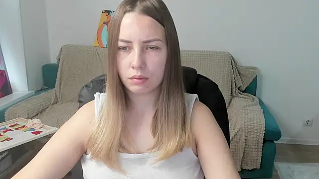 Snapshot of Mia_shy1 chatting on December 4, 7:18 am Mia shy1 online show from December 4, 7:18 am