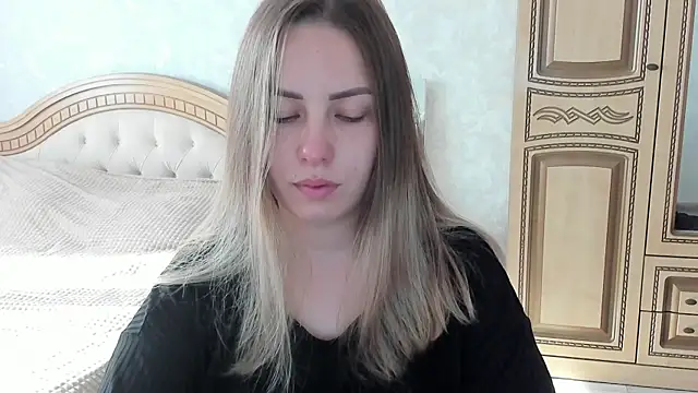 Snapshot of Mia_shy1 chatting on September 14, 6:03 am Mia shy1 online show from September 14, 6:03 am