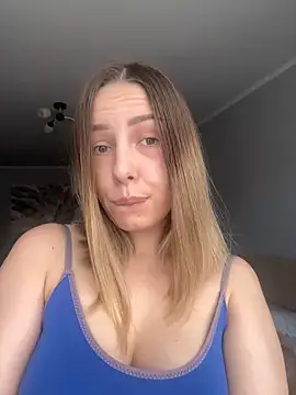 Snapshot of Mia_shy1 chatting on March 16, 12:11 pm Mia shy1 online show from March 16, 12:11 pm