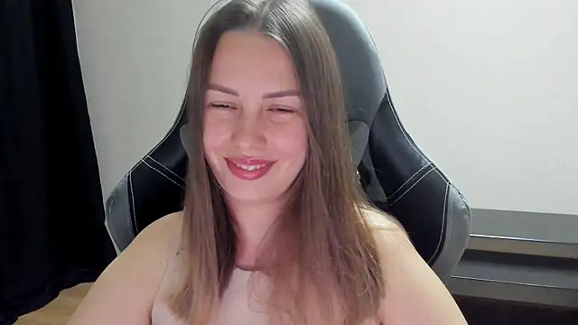 Snapshot of Mia_shy1 chatting on June 26, 5:08 pm Mia shy1 online show from June 26, 5:08 pm