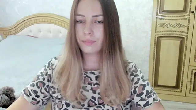 Snapshot of Mia_shy1 chatting on November 16, 6:40 am Mia shy1 online show from November 16, 6:40 am