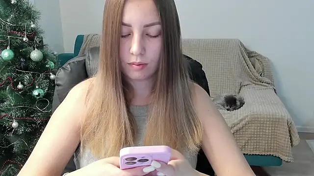 Mia shy1 online show from December 17, 7:02 am