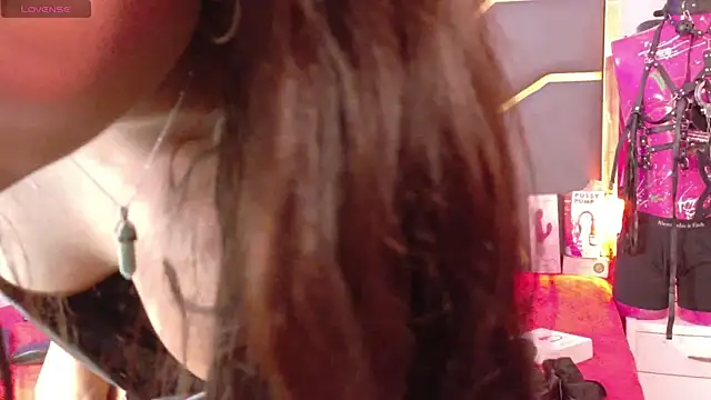Snapshot of Scarlettt_Ass chatting on June 21, 12:00 pm Scarlettt Ass online show from June 21, 12:00 pm