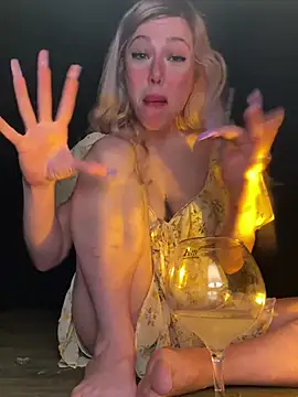 propertyofdaddy online show from April 17, 2:25 am