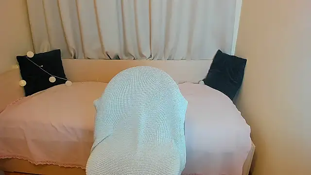 Anny Jey  online show from December 19, 8:33 pm