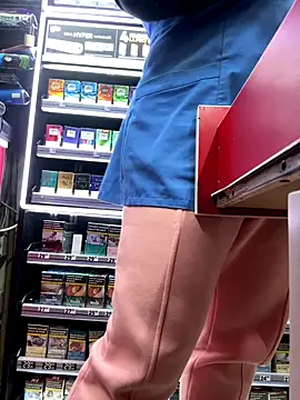 Snapshot of MikyVesela chatting on December 4, 6:00 pm MikyVesela online show from December 4, 6:00 pm