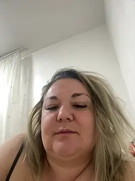 MikyVesela online show from April 26, 3:31 pm