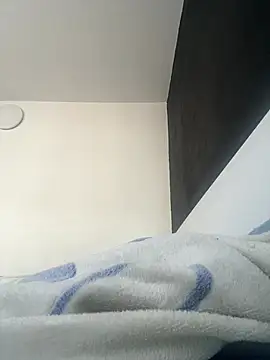 MikyVesela online show from April 18, 7:33 am